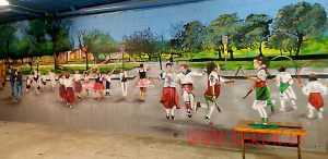 Decoracion Mural Interior Nave Agrupa Balls Populars 300x100000